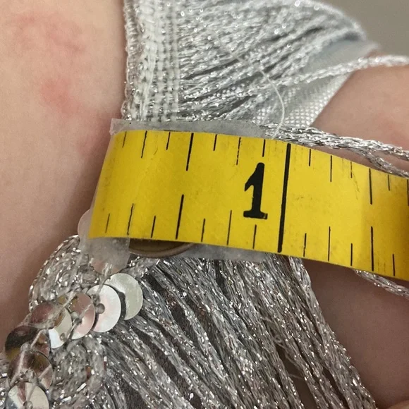 Spirit Halloween women’s silver flapper girl dress. Size adult small (4-6) - Picture 8 of 14